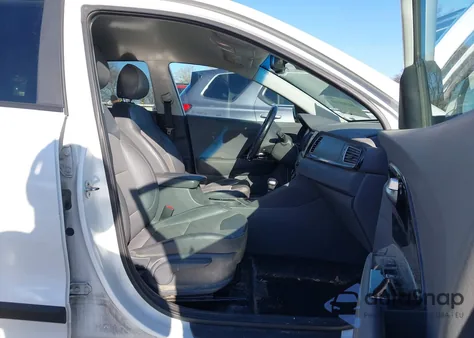 2018 Kia Niro Ex z USA, uszkodzony, nr VIN KNDCC3LC1J5127582